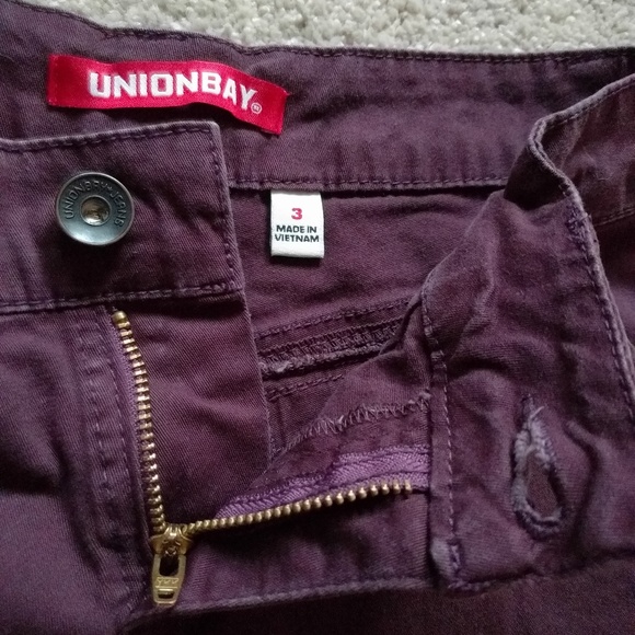 Unionbay purple short shorts 3 - Picture 2 of 4